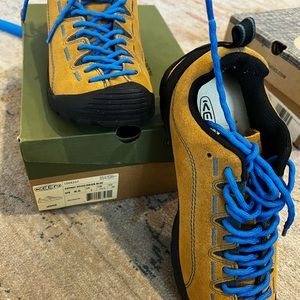 Keen Jasper size 8.5